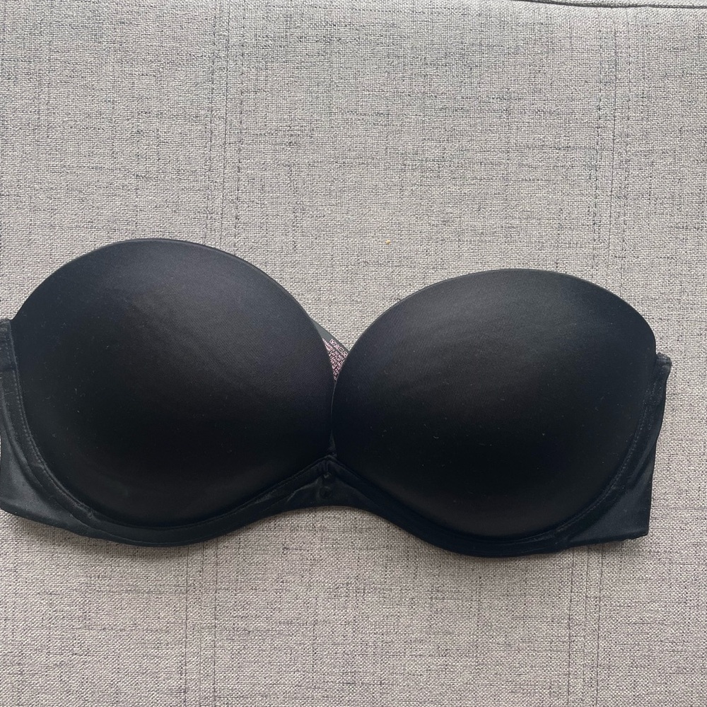 Victoria’s Secret Very Sexy Strapless Bra
